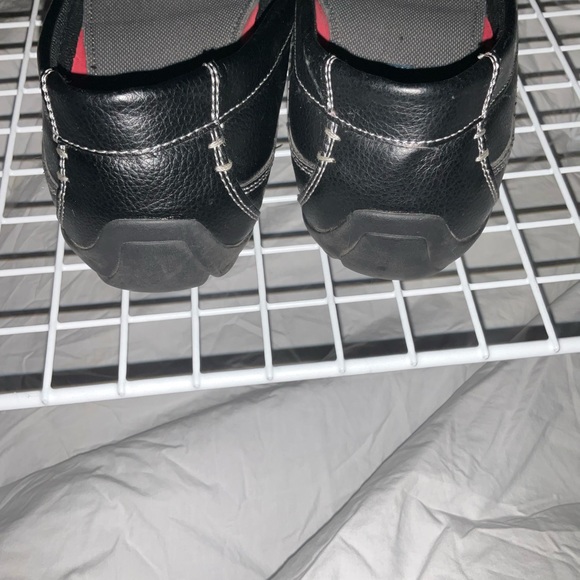 Shoes - Picture 6 of 8